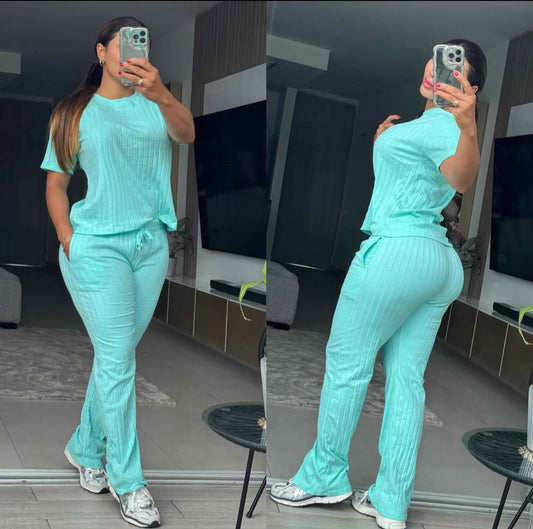 CONJUNTO "SANTORINI" VERDE MENTA