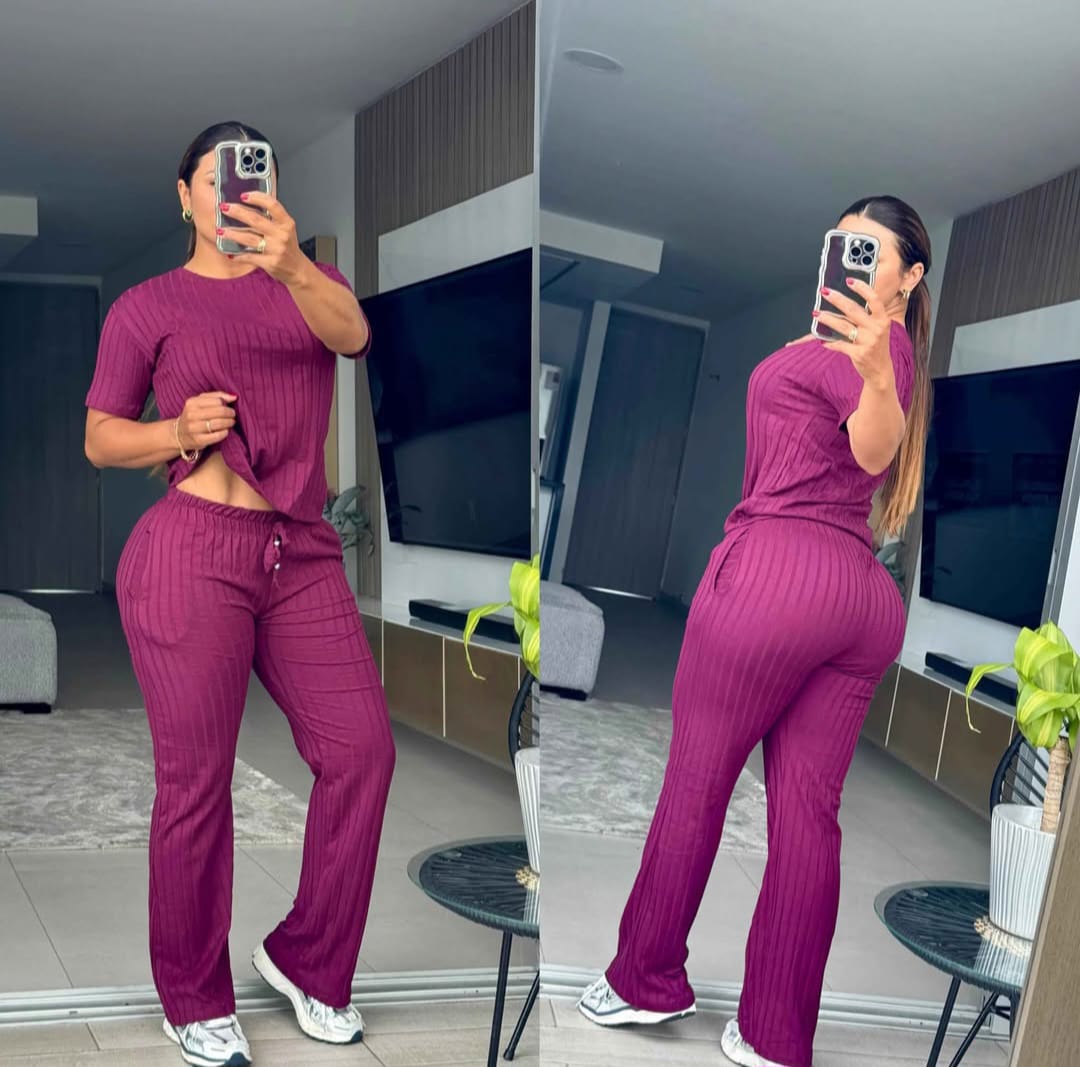 CONJUNTO "SANTORINI" MORADO VINO