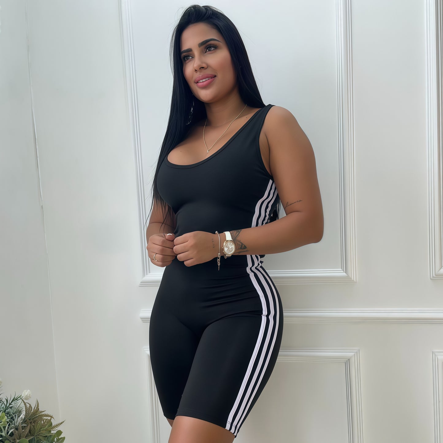 ENTERIZO 3 LÍNEAS CORTO MANGA SISA NEGRO