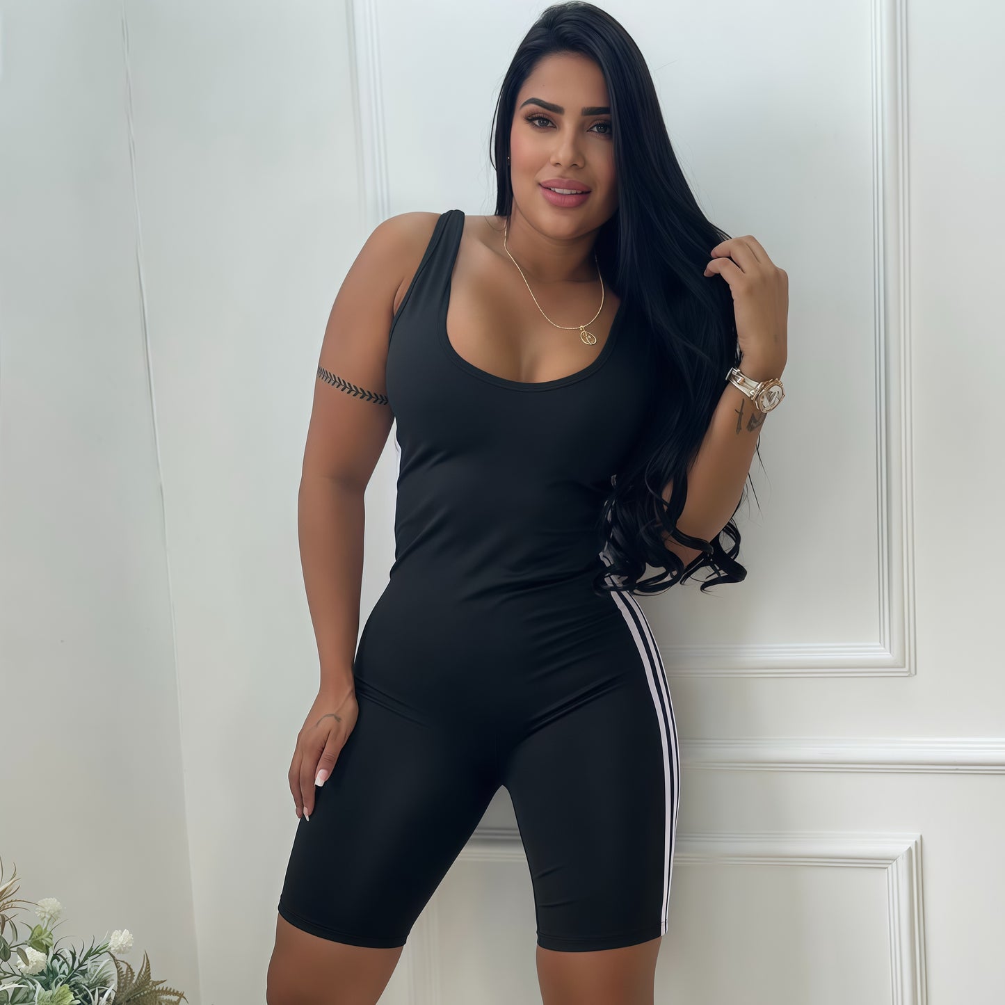 ENTERIZO 3 LÍNEAS CORTO MANGA SISA NEGRO