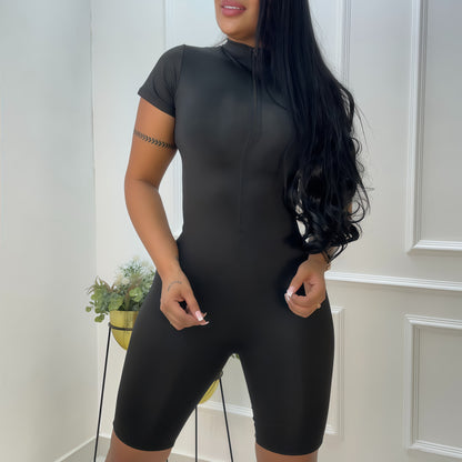 ENTERIZO CORTO MANGA CORTA NEGRO