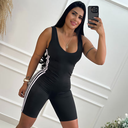 ENTERIZO 3 LÍNEAS CORTO MANGA SISA NEGRO